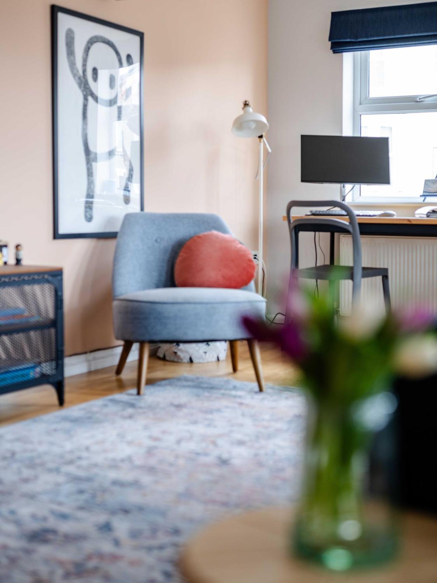 Modern Apartment Near Old Town With Parking Margate Eksteriør billede