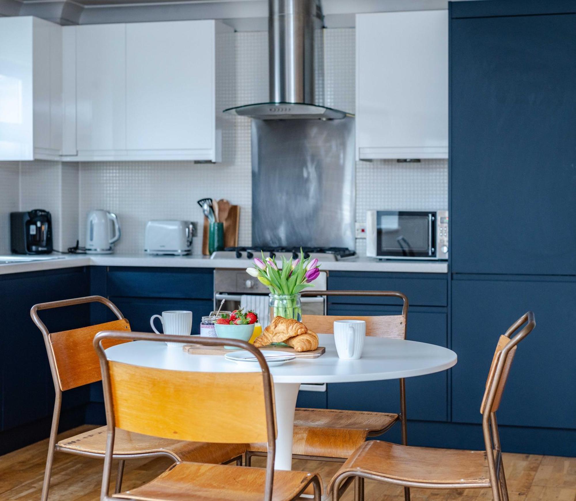 Modern Apartment Near Old Town With Parking Margate Eksteriør billede